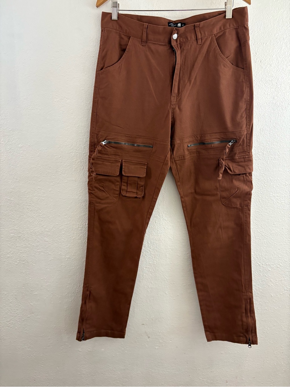American Stitch brown cargo pants multiple zippered pockets and ankle zippers 32